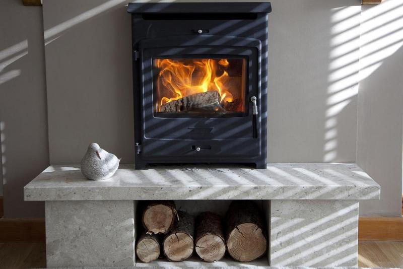 Pose de po&ecirc;le &agrave; Villefranche-sur-Sa&ocirc;ne : les &eacute;tapes essentielles